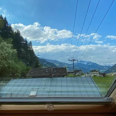 Haus I'mperfect Apartament *