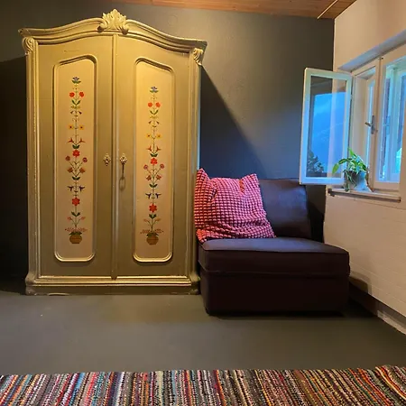 Haus I'mperfect Stumm