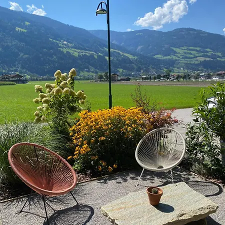 Haus I'mperfect Apartament